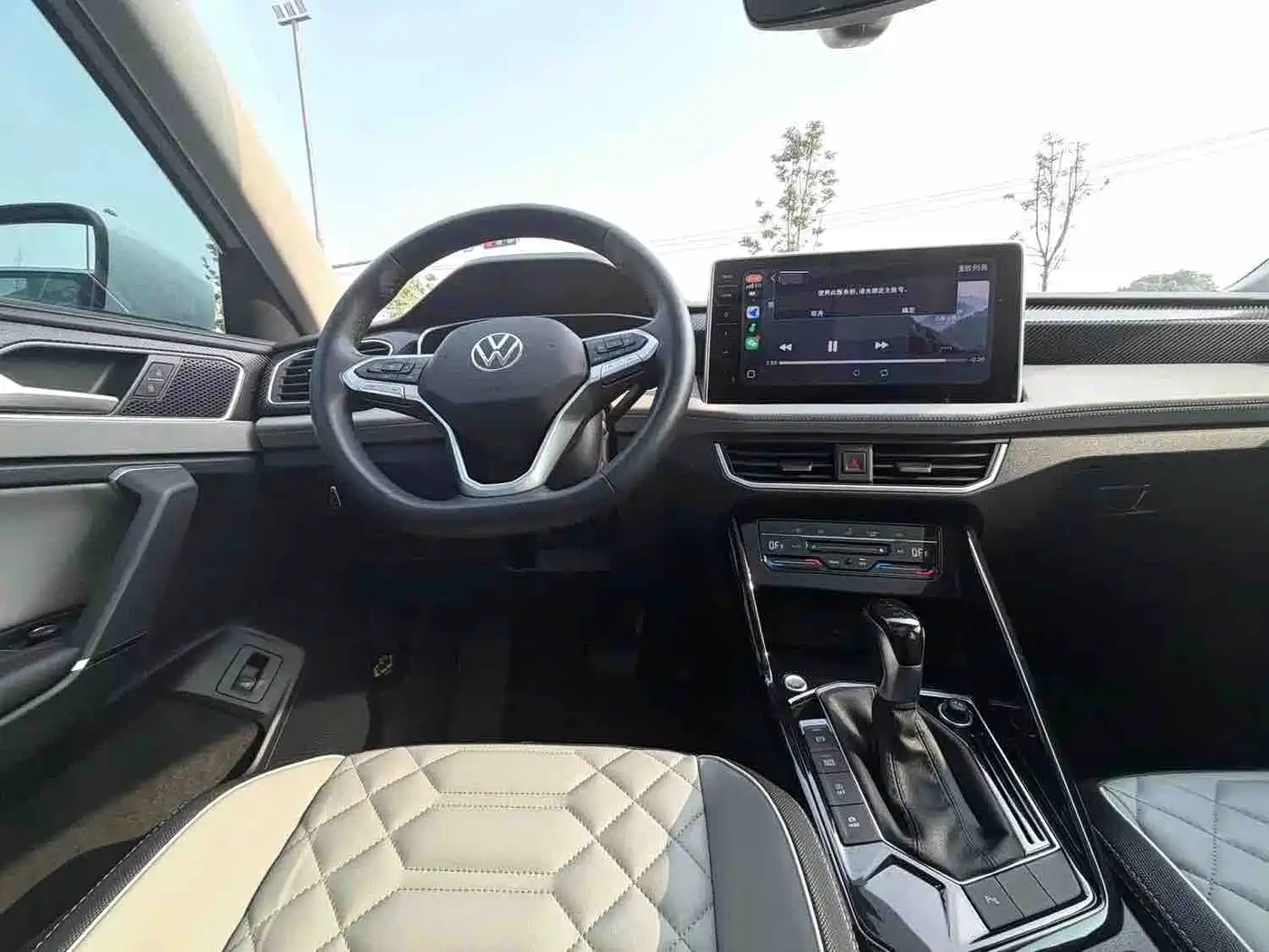 Volkswagen Tayron 2024 300TSI 2WD Luxury Plus Advanced фото 7