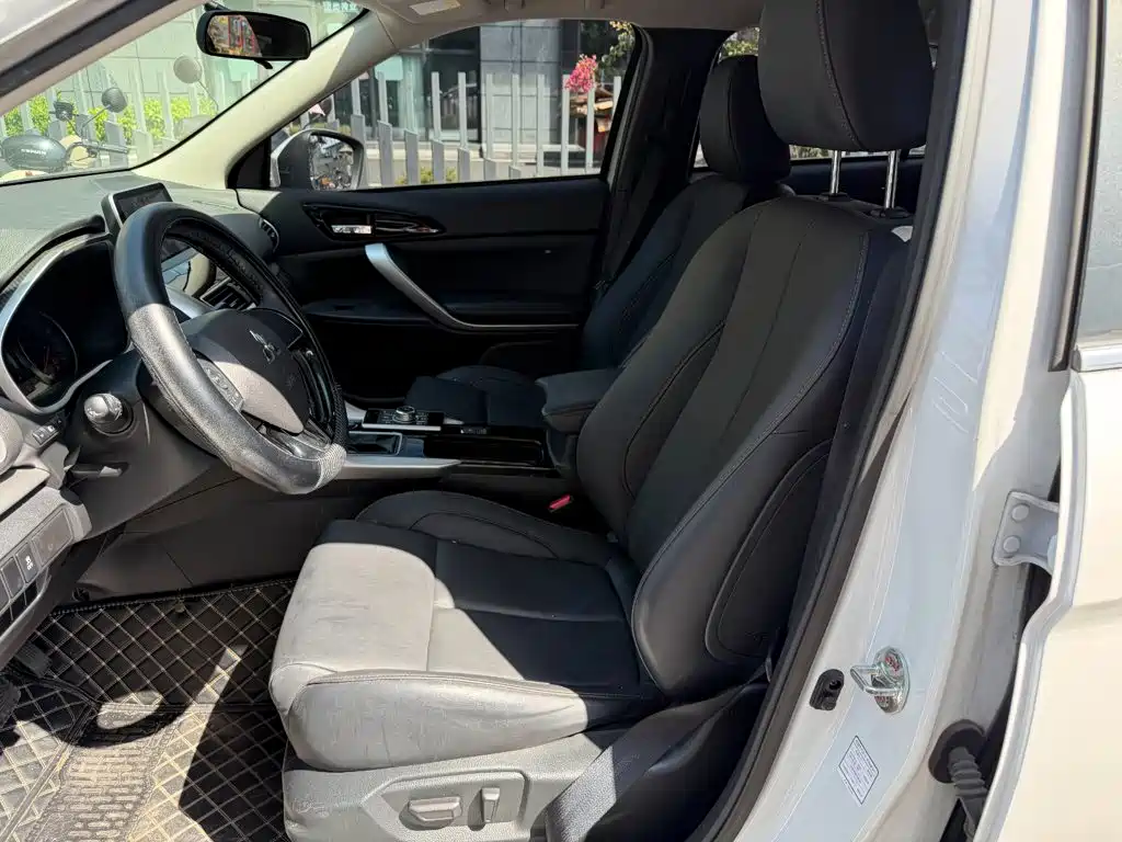 Mitsubishi Eclipse Cross 2021 2021 1.5T CVT 2WD Dream Edition