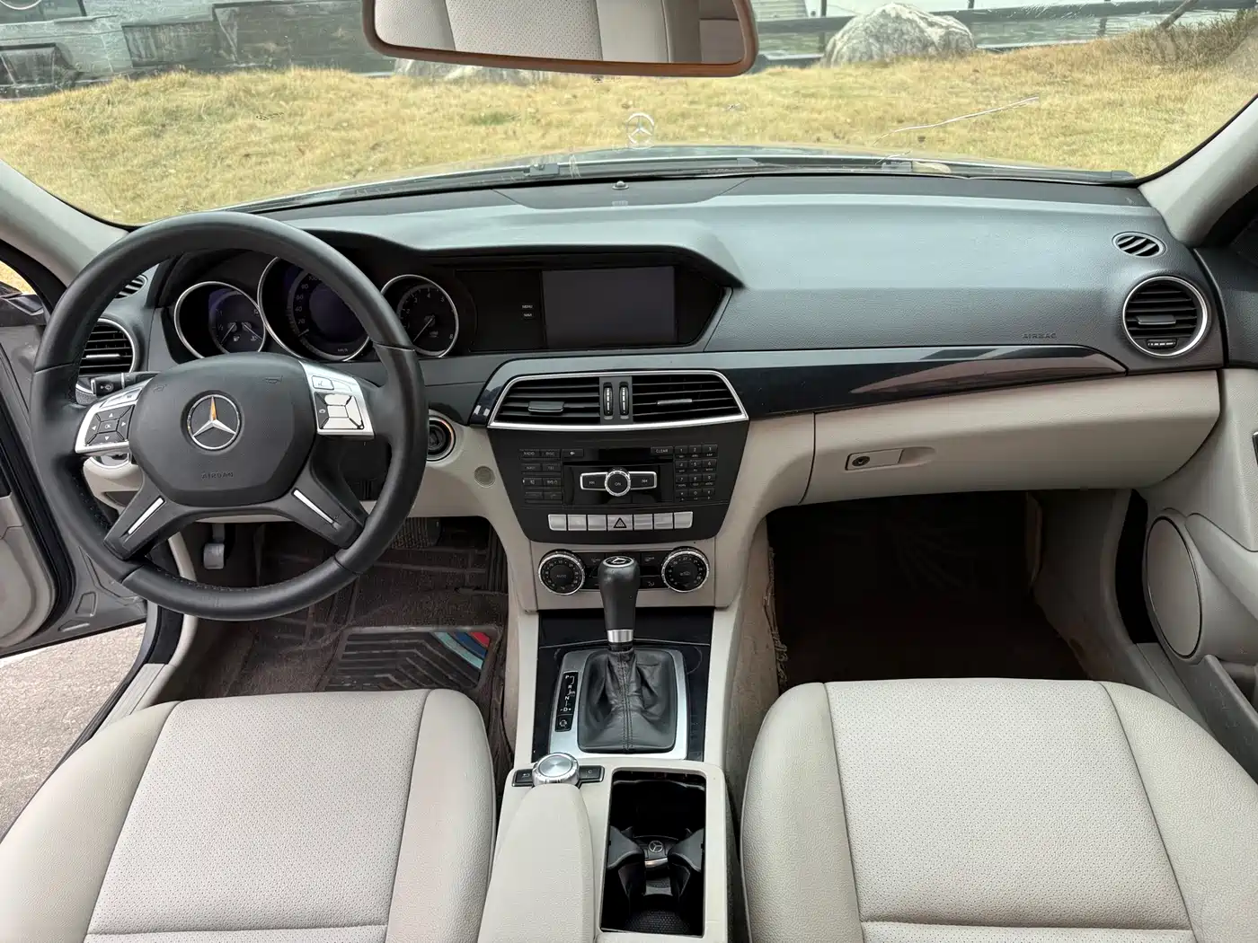 Mercedes-Benz C-Class 2013 Model C 180 CGI Classic фото 16