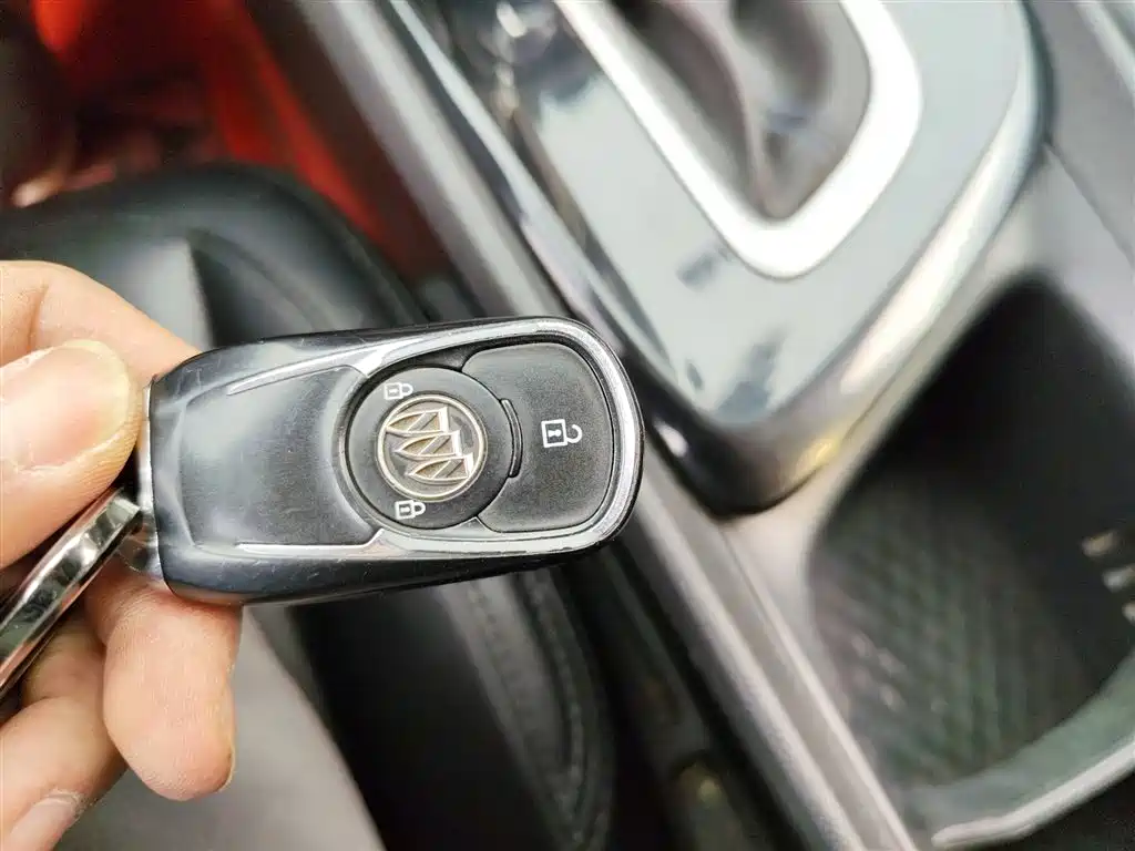 Buick Encore 2020 20T CVT Elite Model фото 15