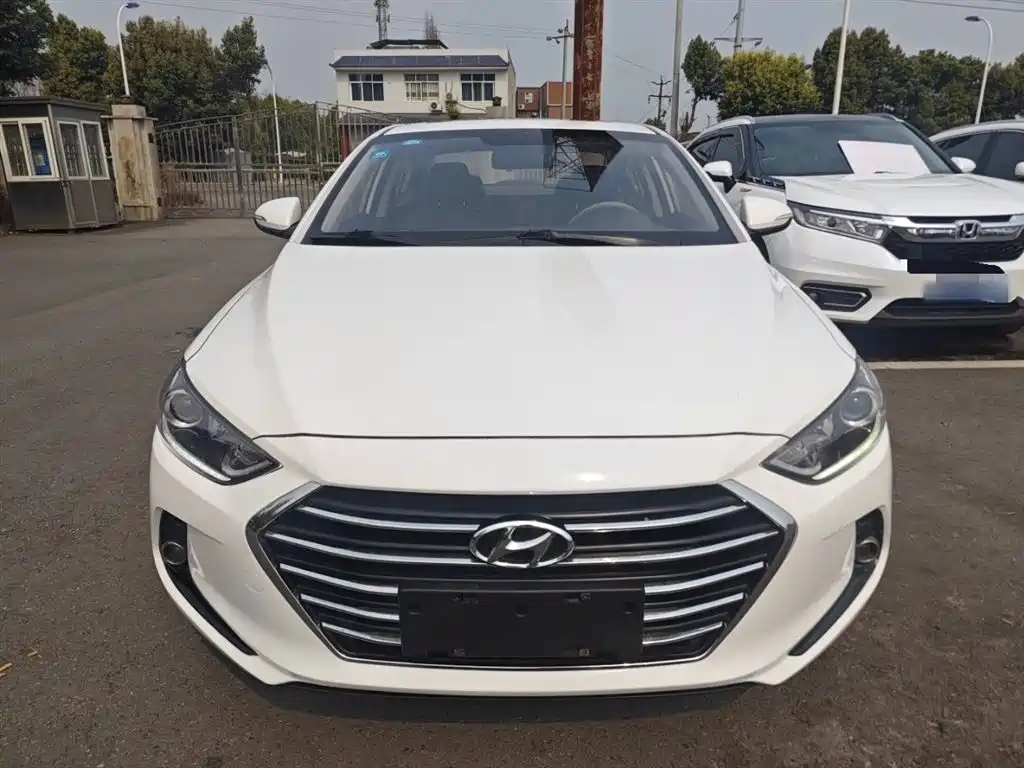 Hyundai Elantra 2016 1.6L Auto Smart·Youth Edition фото 3