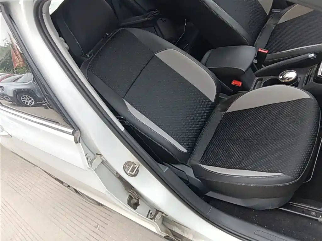 Volkswagen Tanying 2021 1.5L Automatic Smart Connect Edition фото 25