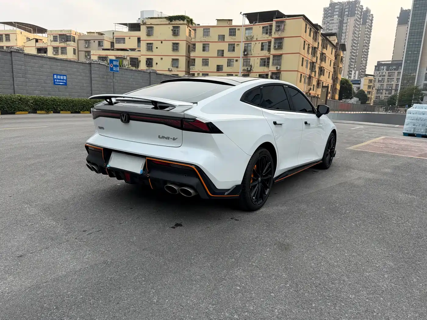 CHANGAN UNI-V