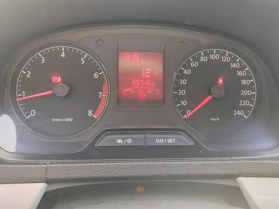 Volkswagen Jetta 2013 1.4L Manual Fashion фото 14