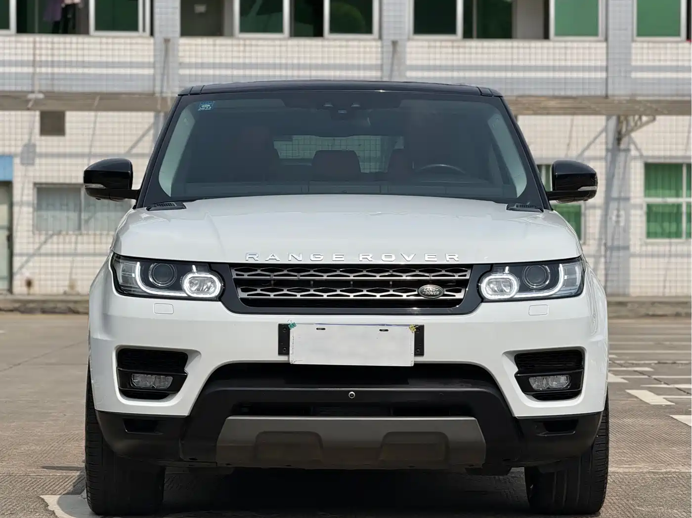 Land Rover Range Rover Sport 2016 3.0 SDV6 HSE фото 2