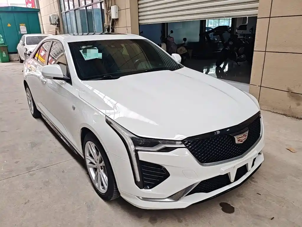 Фото 4 - Cadillac CT4