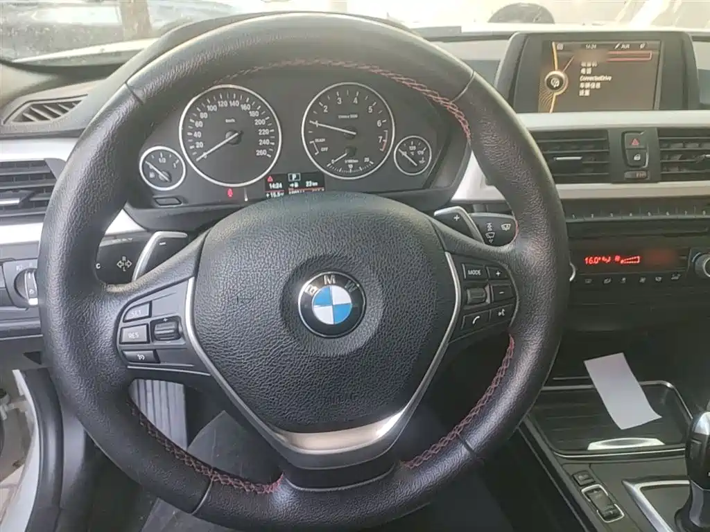 BMW 3 Series 2014 320Li Fashion фото 11