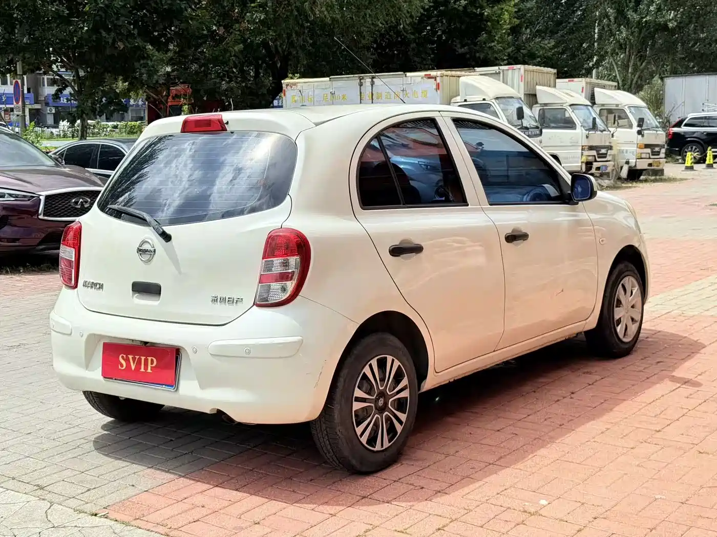 Nissan March 2013 2010 1.5L Automatic Easy Shine Edition