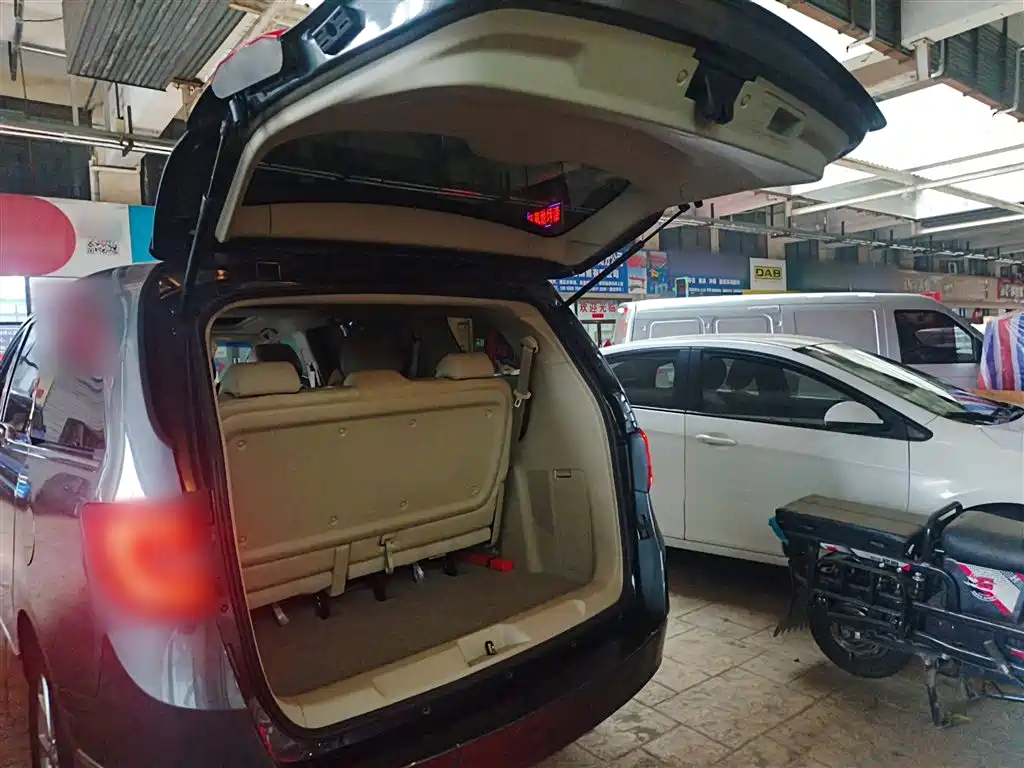 Buick GL8 2018 28T Luxury Model China VI фото 11