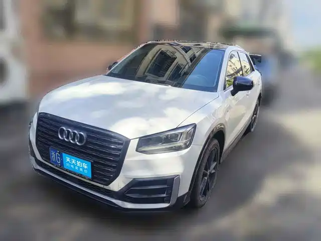 Audi Q2L 2021