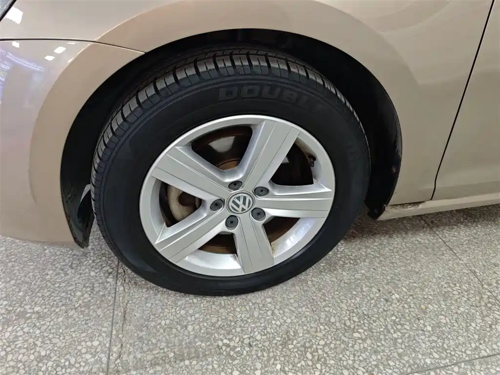 Volkswagen Golf 2016 230TSI Automatic Comfort фото 23