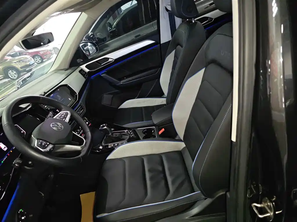 Volkswagen Tayron GTE Plug-in Hybrid 2020 1.4T Premium фото 15