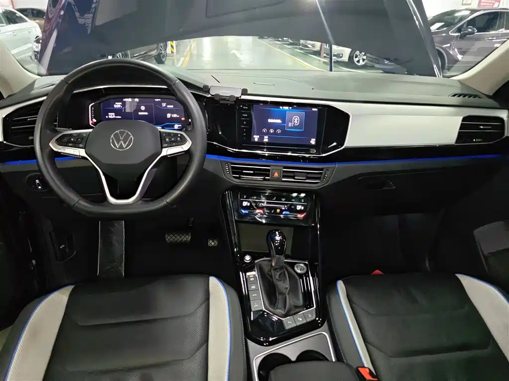 Volkswagen Tayron GTE Plug-in Hybrid 2020 1.4T Premium фото 10