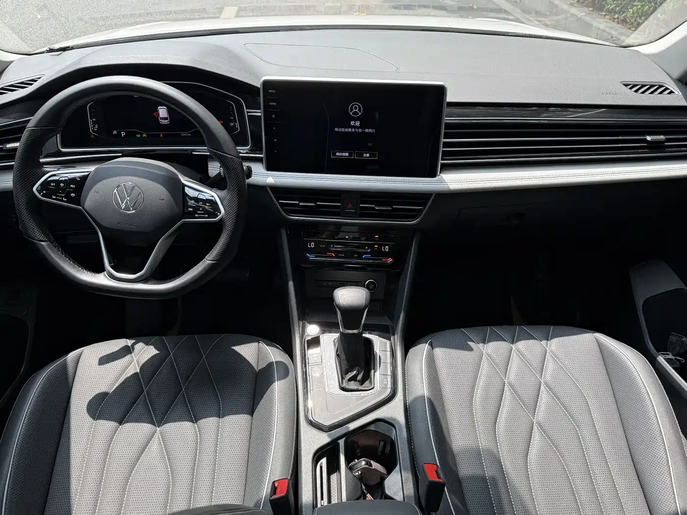 Volkswagen Tiguan L 2023 330TSI Auto 2WD Smart Edition фото 9