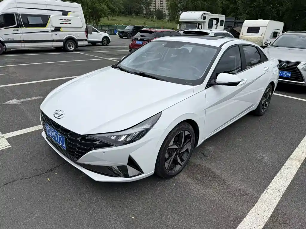 Hyundai Elantra 2022 1.5L CVT GLX Elite Edition
