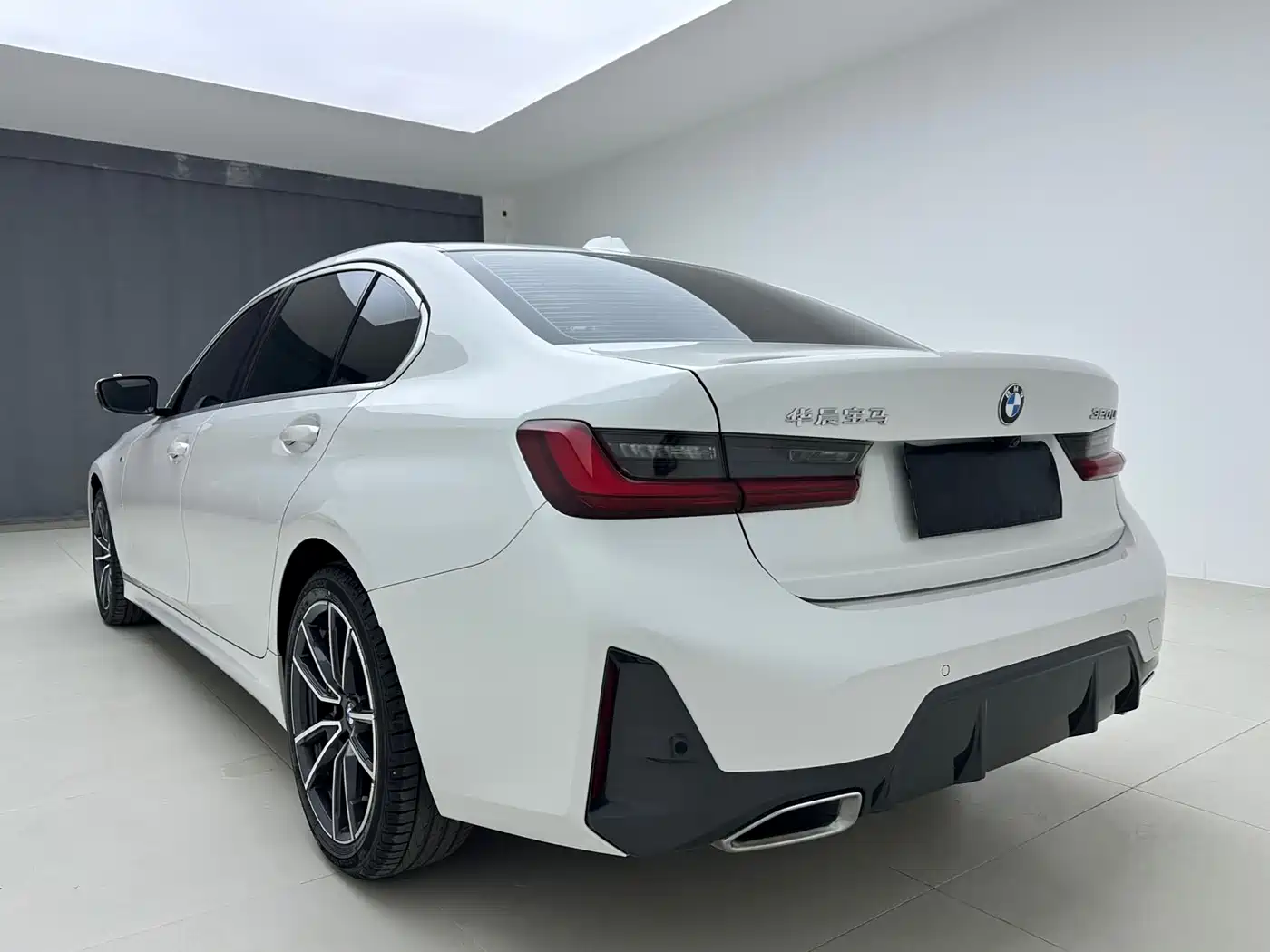 BMW 3 Series 2023 320Li M Sport Package фото 4