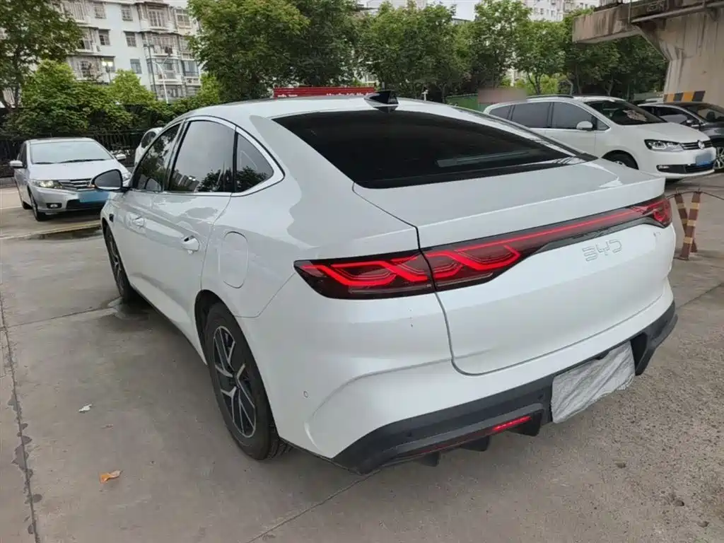 BYD Qin L 2025 DM-i Smart Drive 80KM Premium фото 5