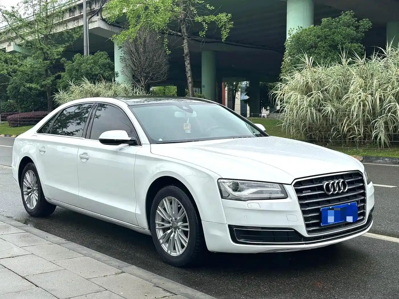Audi A8 2014 A8L 45 TFSI quattro Comfort фото 3