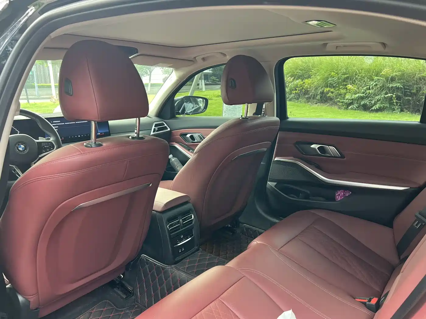 BMW 3 Series 2025 325Li M Sport Package фото 7
