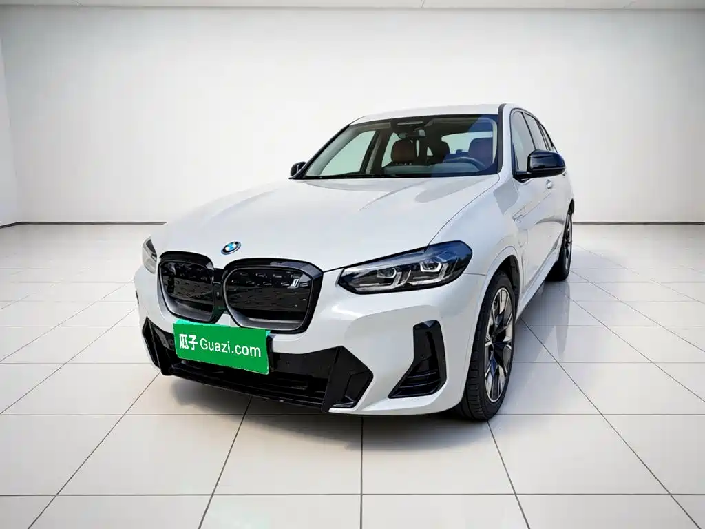 BMW iX3 2023 Pioneer Type