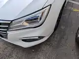 Фото 24 - Roewe i5