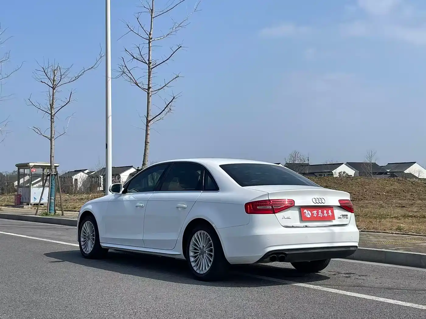 Audi A4L 2015 35 TFSI Auto Comfort фото 6