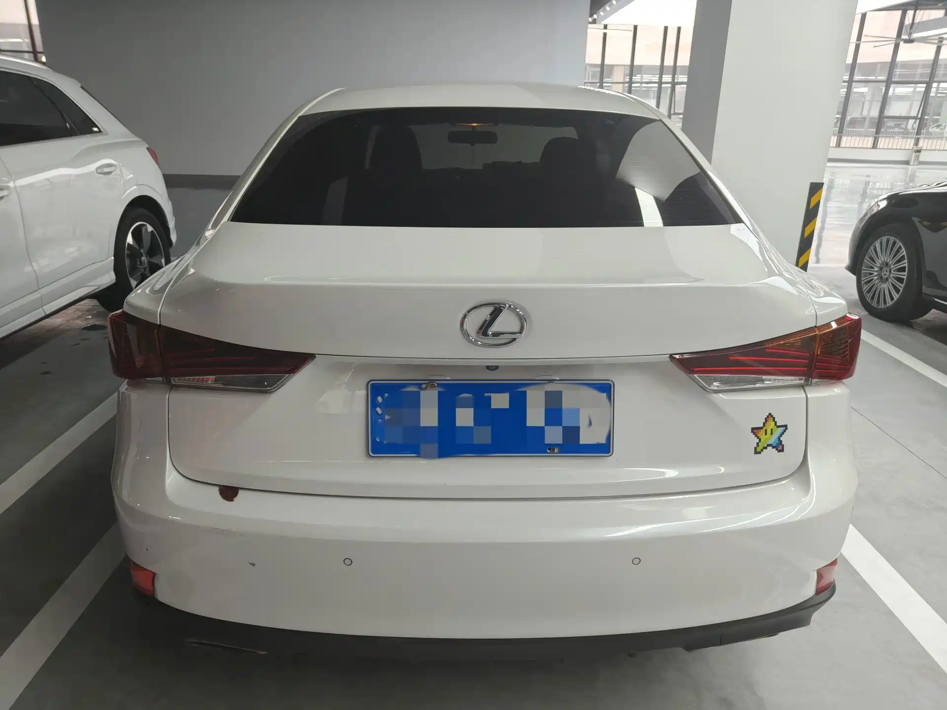 صورة 12 - Lexus IS