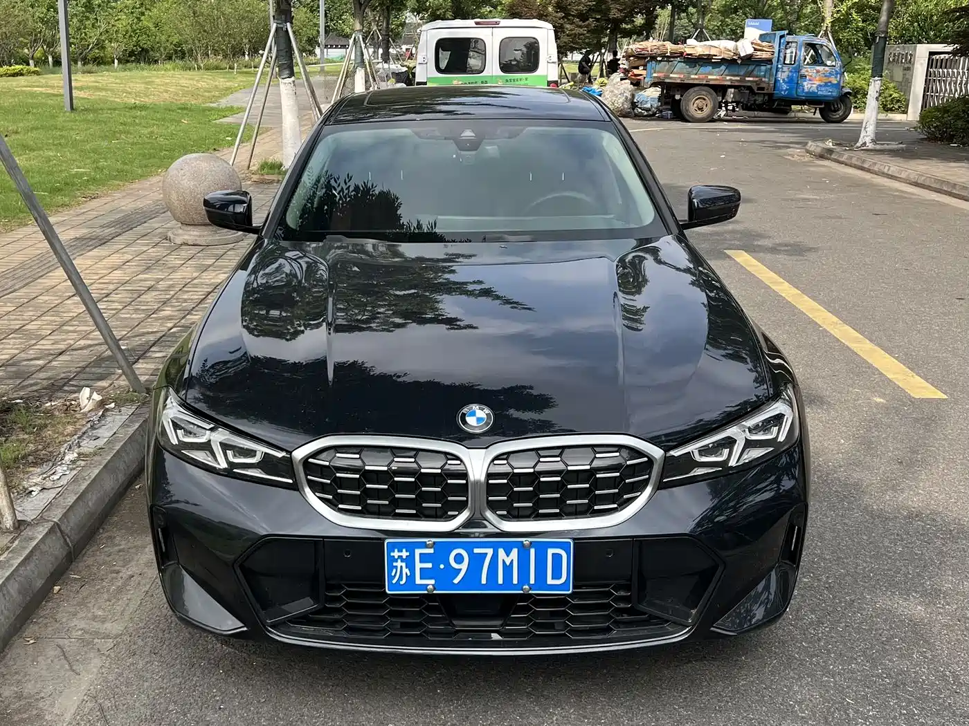 BMW 3 Series 2025 325Li M Sport Package фото 2