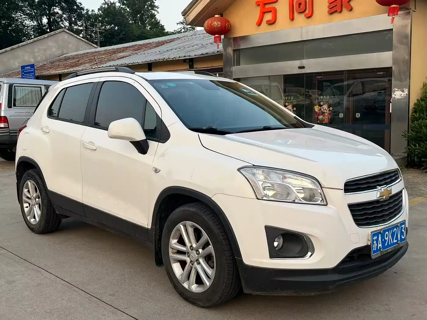 Chevrolet Trax 2016 1.4T Automatic 2WD Comfort Sunroof Edition фото 3