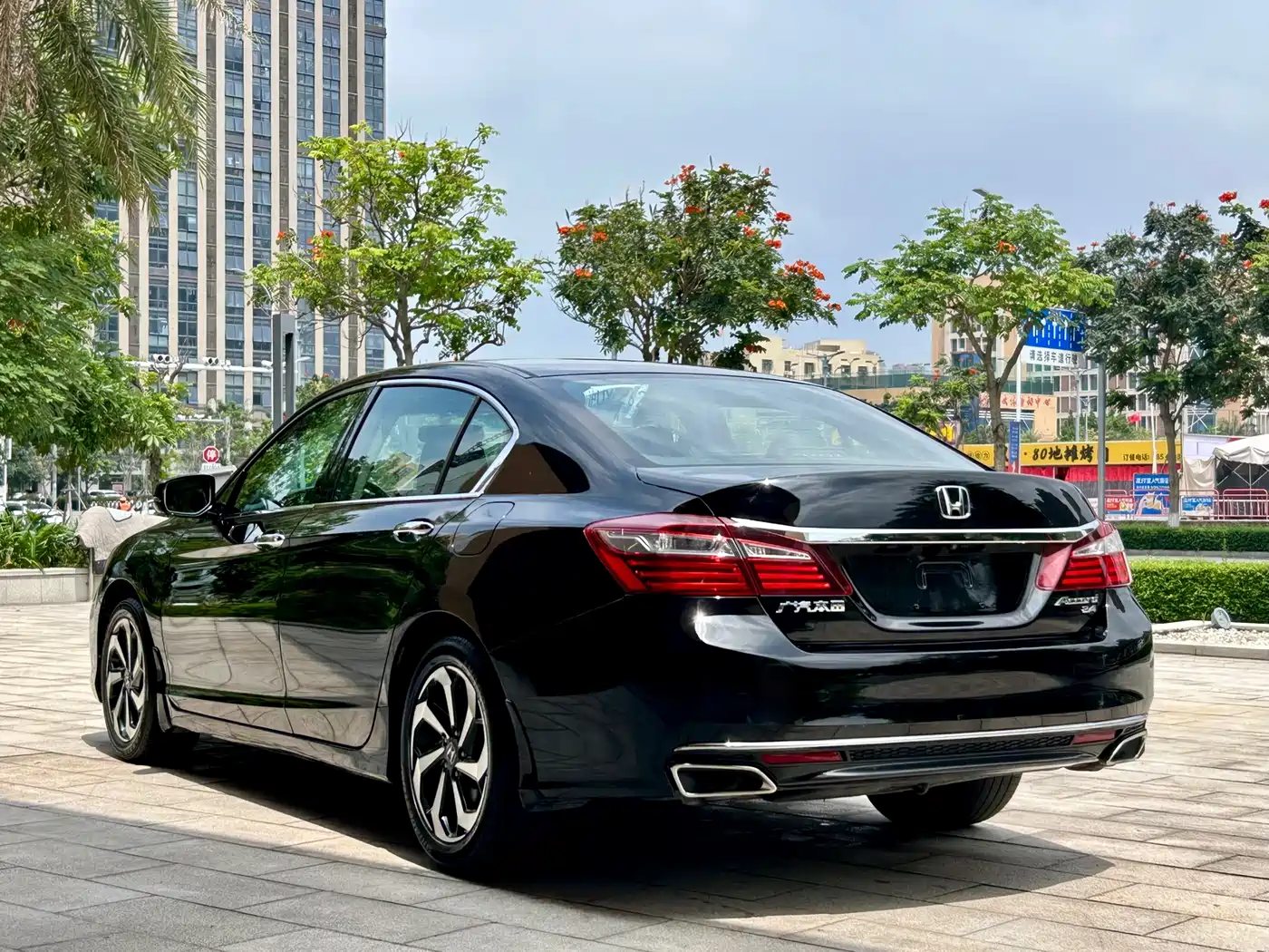 Honda Accord 2016 2.4L Comfort Edition фото 6