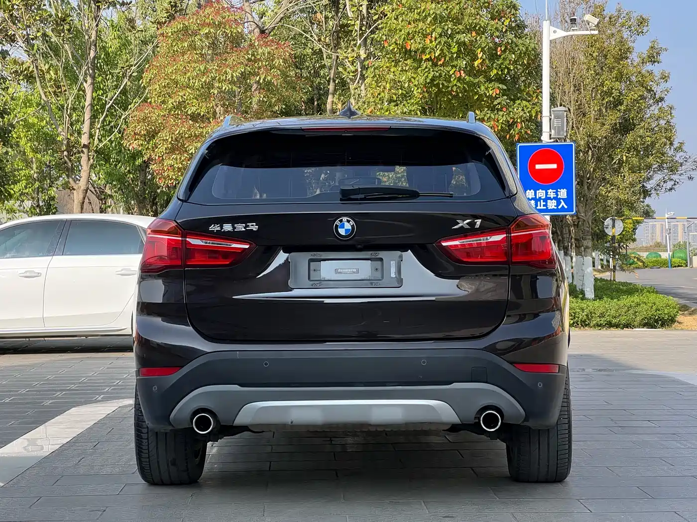 BMW X1 2018 xDrive20Li Premium Model фото 13
