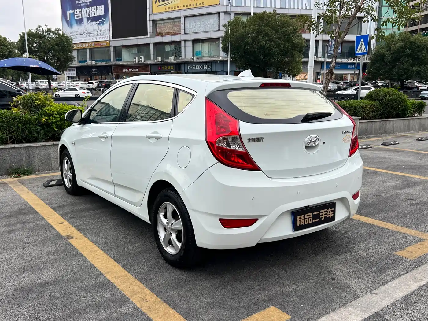Hyundai Reina 2014 Model 1.4L Automatic GLX фото 5