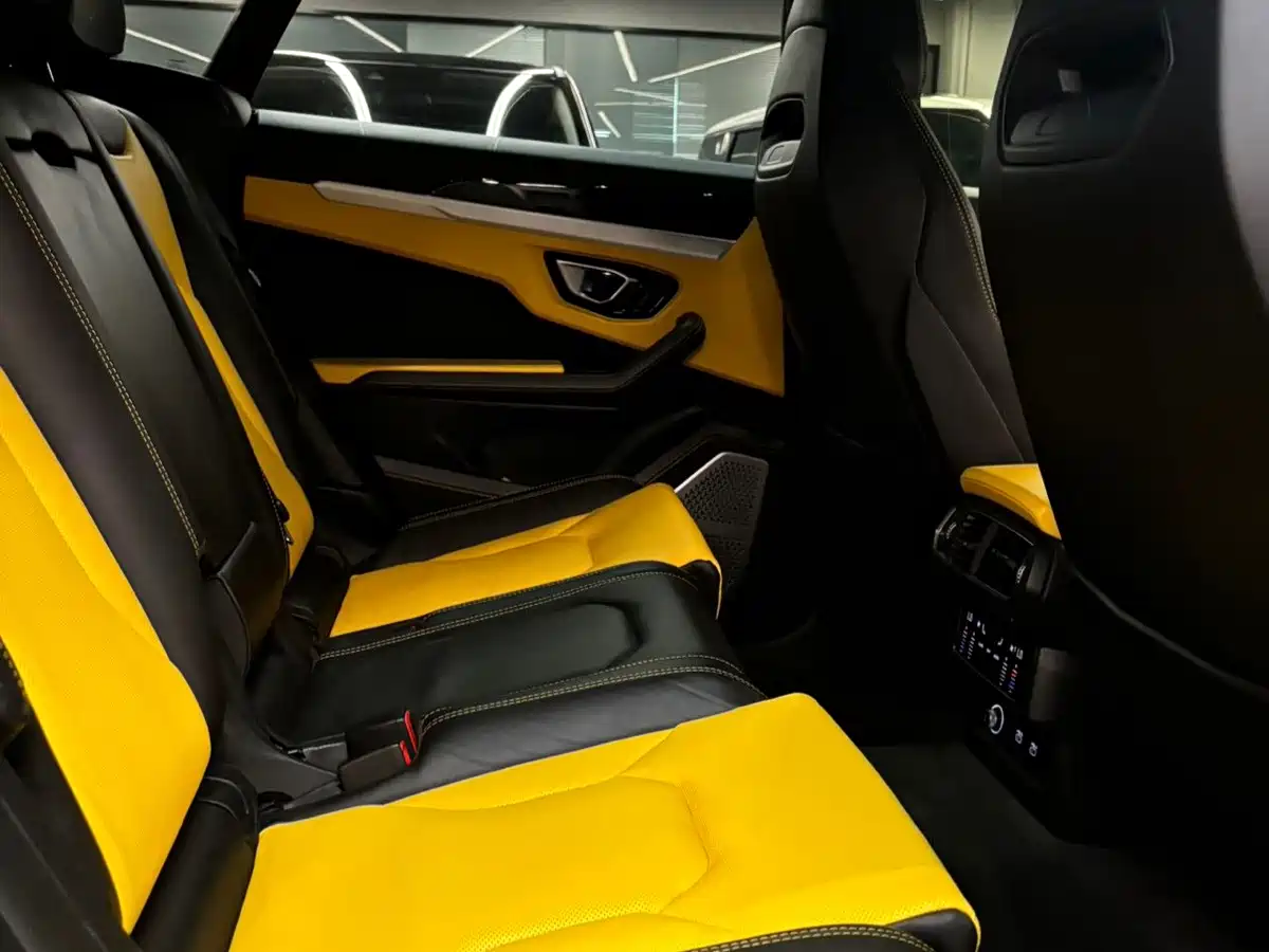 Lamborghini Urus 2023 2021 4.0T V8