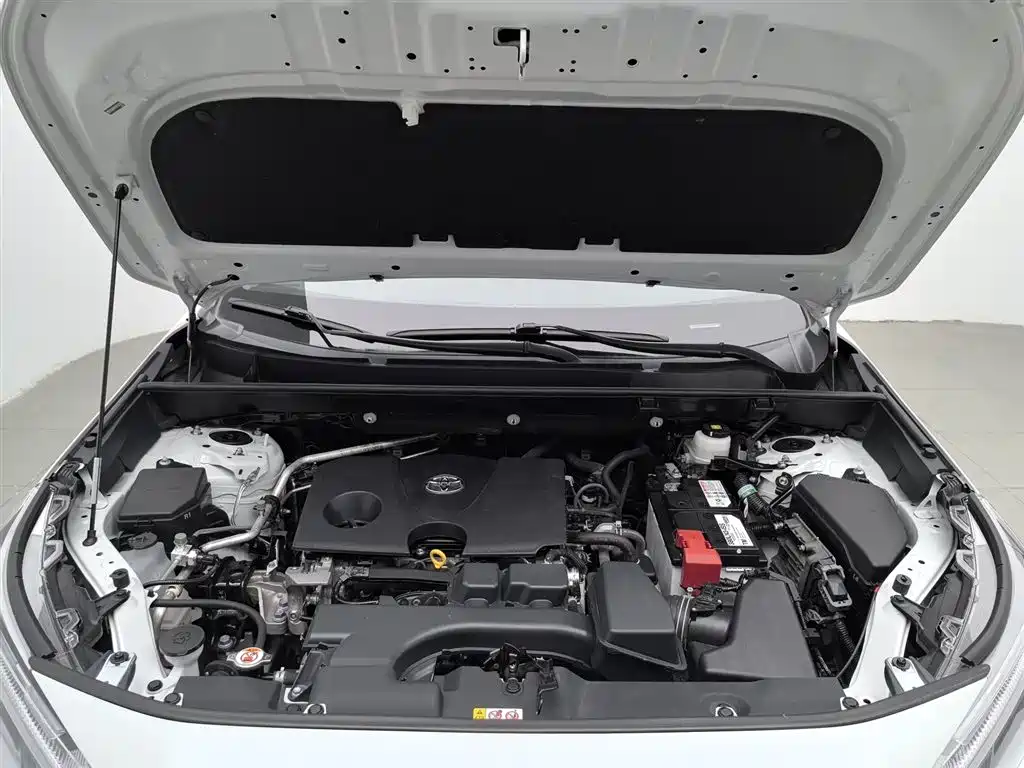 Toyota RAV4 Rongfang 2023 2.0L CVT 4WD Adventure Plus Edition фото 6