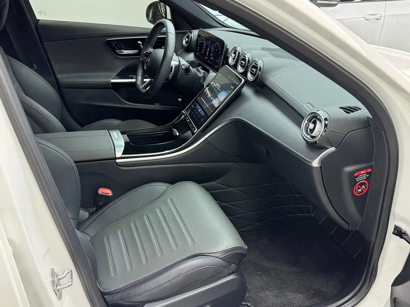 Mercedes-Benz C-Class 2023 C 260 L Sport фото 12