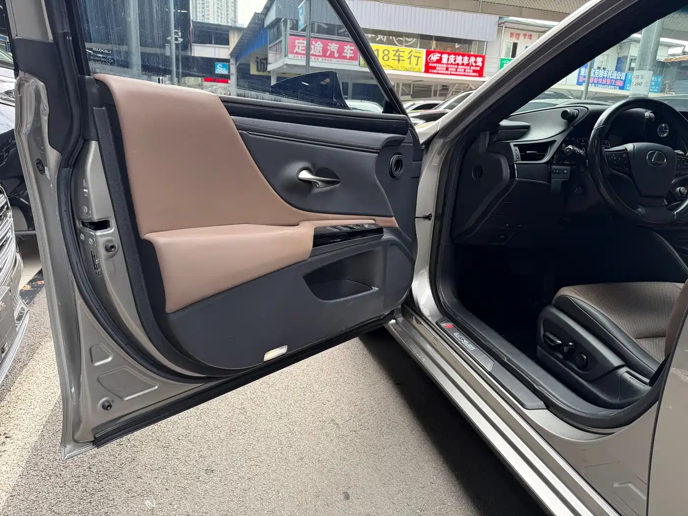 Lexus ES 2021 200 Excellence Edition фото 11