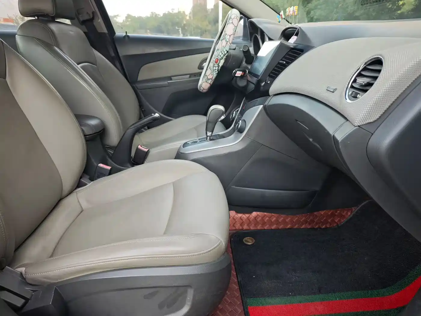 Chevrolet Cruze 2013 Model 1.6L SE AT фото 6