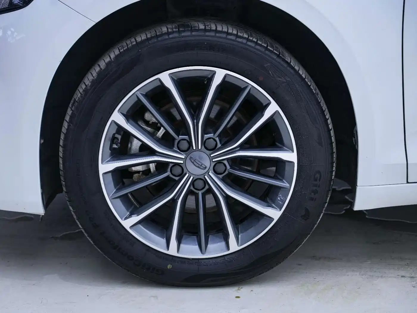 GEELY AUTOMOBILE XINGRUI