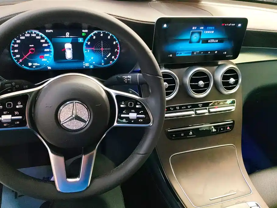 Mercedes-Benz GLC 2021 GLC 260 L 4MATIC Luxury фото 12