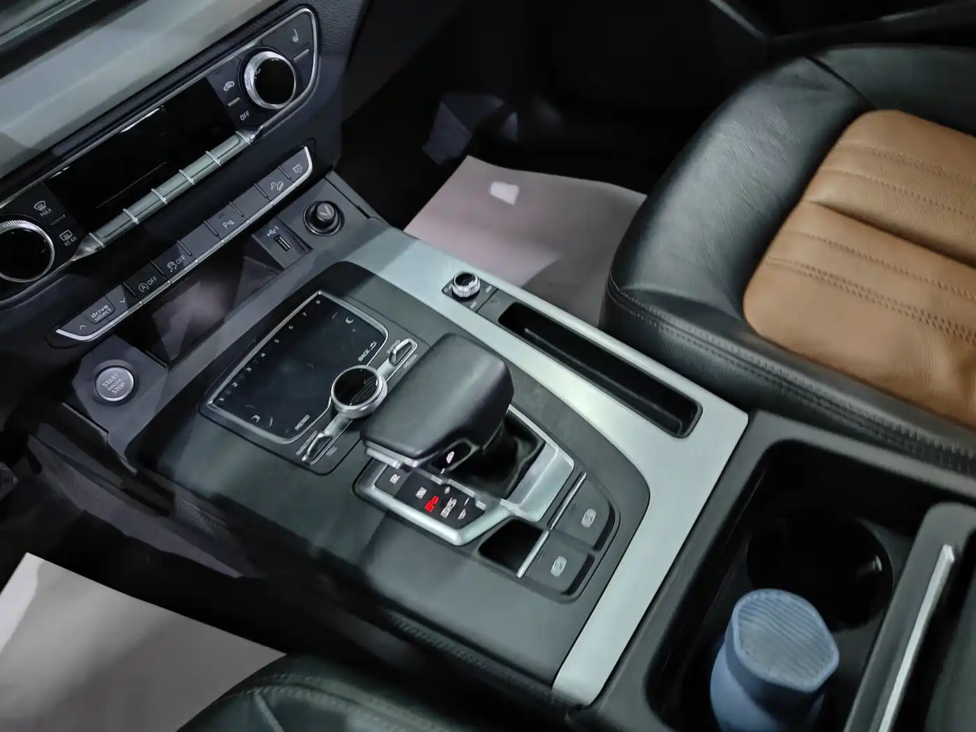 Audi Q5L 2020 40 TFSI Prestige Fashion фото 11