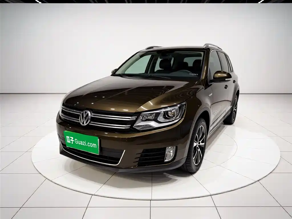 Volkswagen Tiguan 2015 1.8TSI Automatic 2WD Highline фото 2