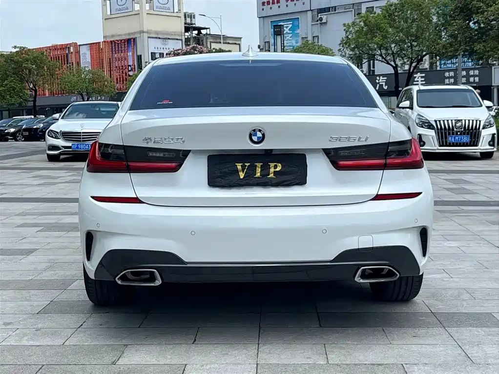 BMW 3 Series 2021 325Li M Sport Package фото 8