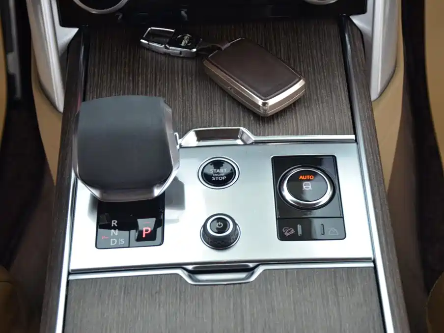 Фото 8 - Land Rover Range Rover
