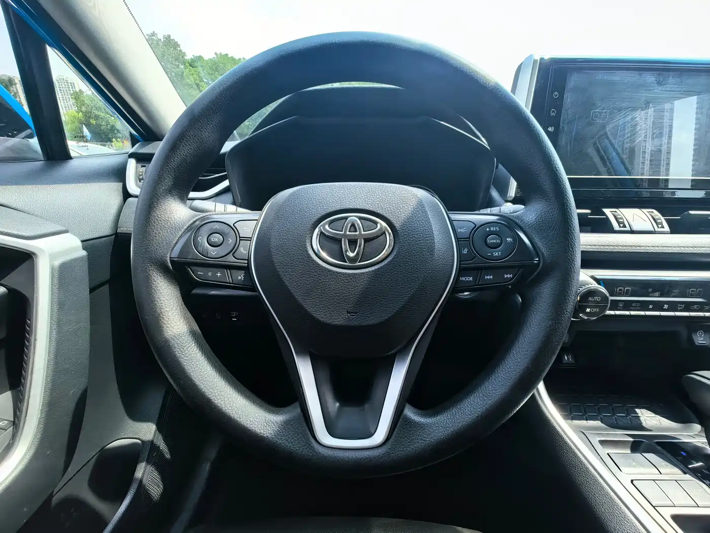 Toyota RAV4 Rongfang 2020 2.0L CVT 2WD Trend Edition фото 8