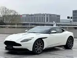 Фото 1 - Aston Martin DB11