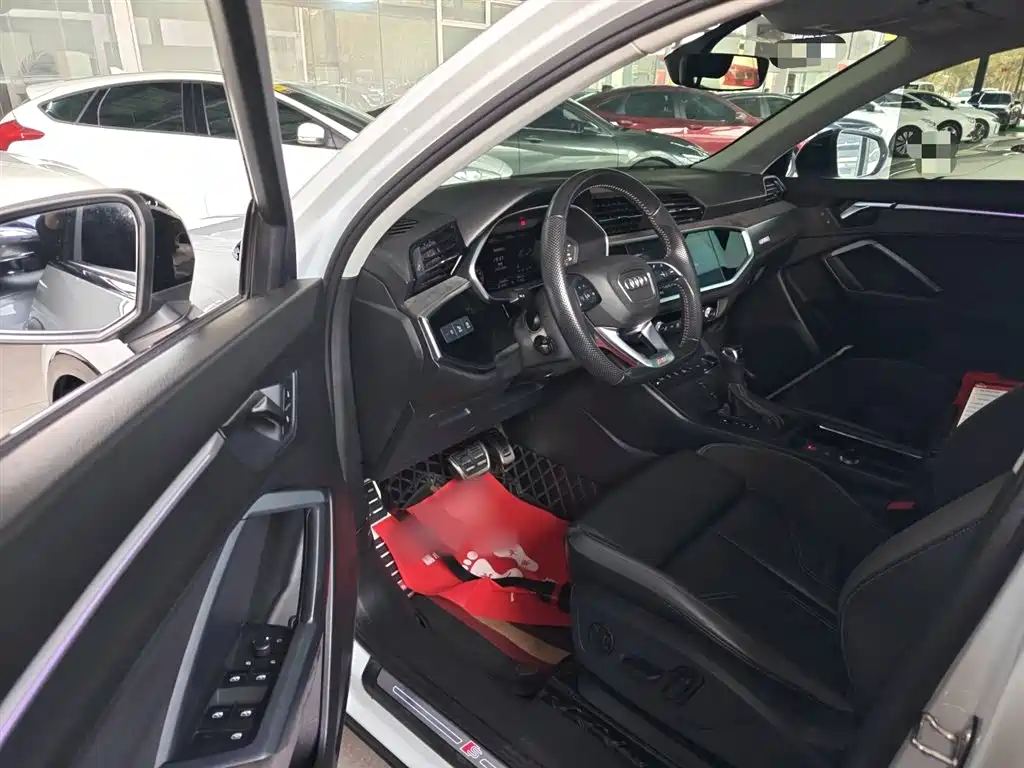 Audi Q3 Sportback 2022 45 TFSI quattro Luxury фото 13