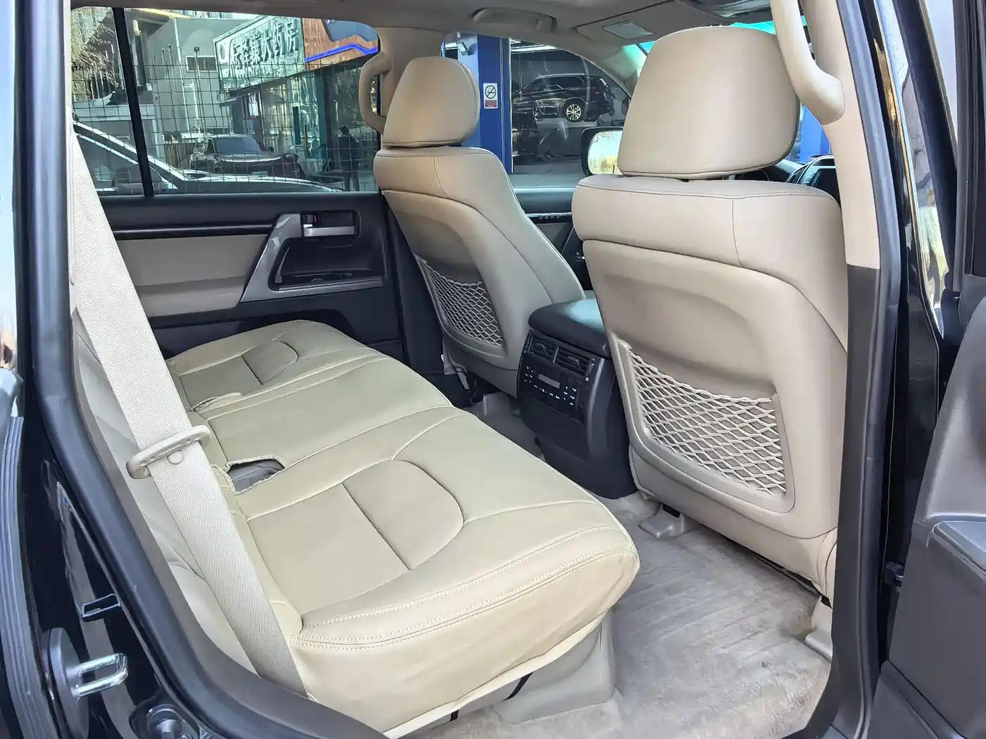 Toyota Land Cruiser 2010 Model 4.7L Automatic VX фото 16