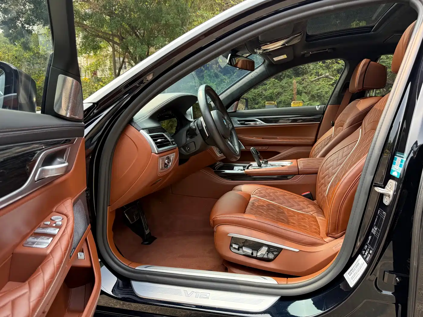BMW 7 Series 2019 M760Li xDrive V12 Sport Package фото 4
