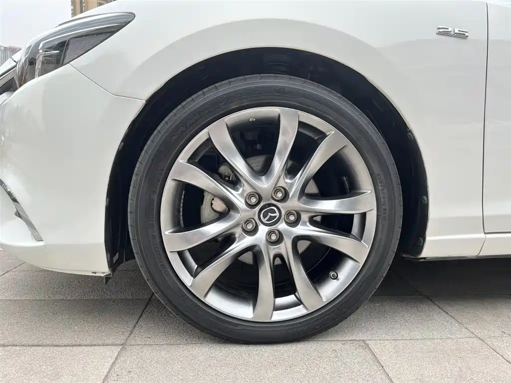 Mazda Atenza 2018 2.5L Skyactiv Exclusive (China V) фото 17