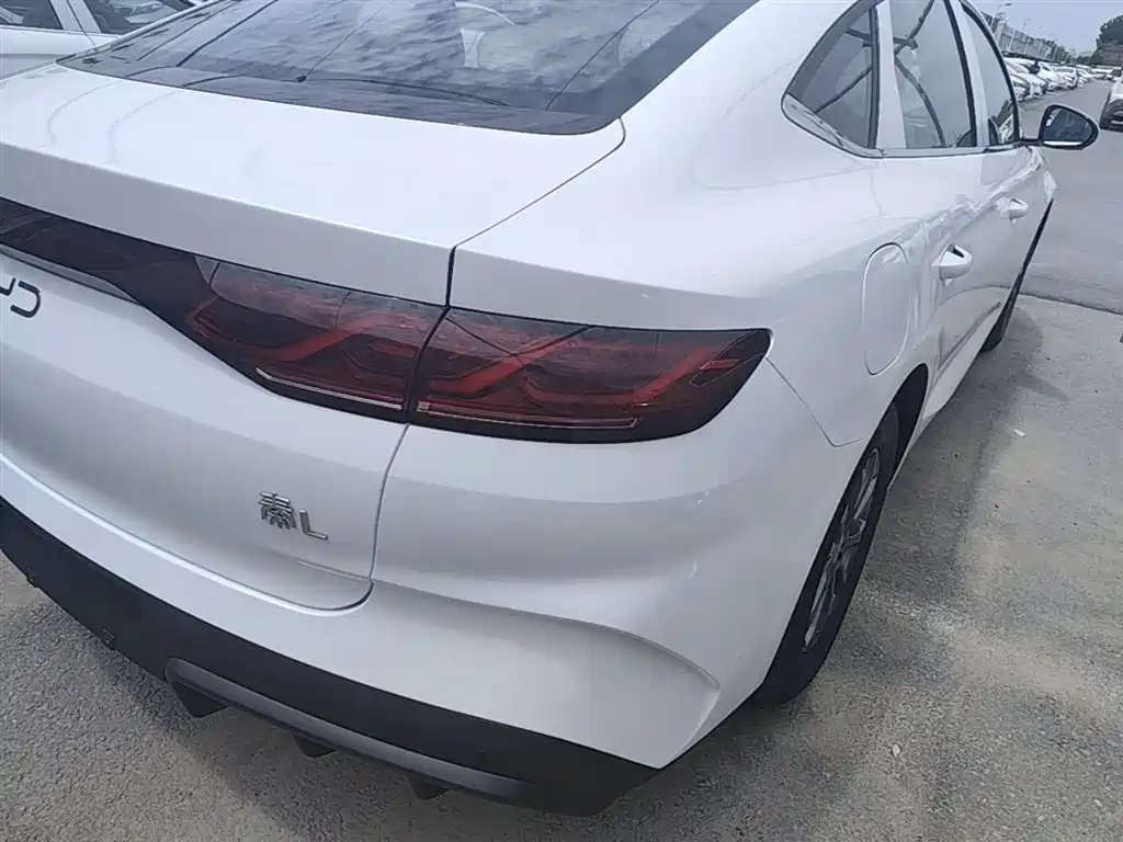 BYD Qin L 2026 DM-i 128KM Progressive фото 8